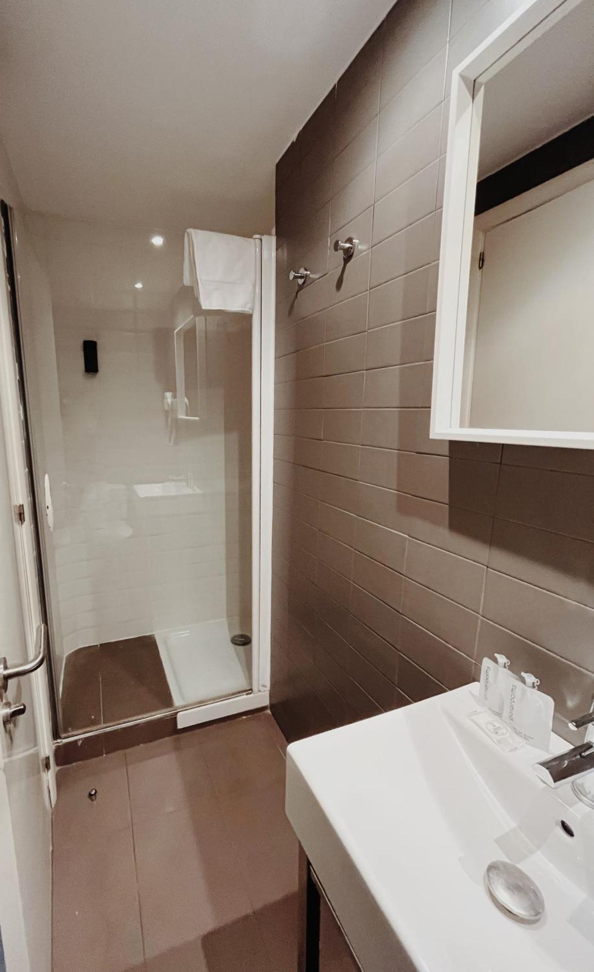 ברצלונה Apartamentos Express By Gaiarooms מראה חיצוני תמונה