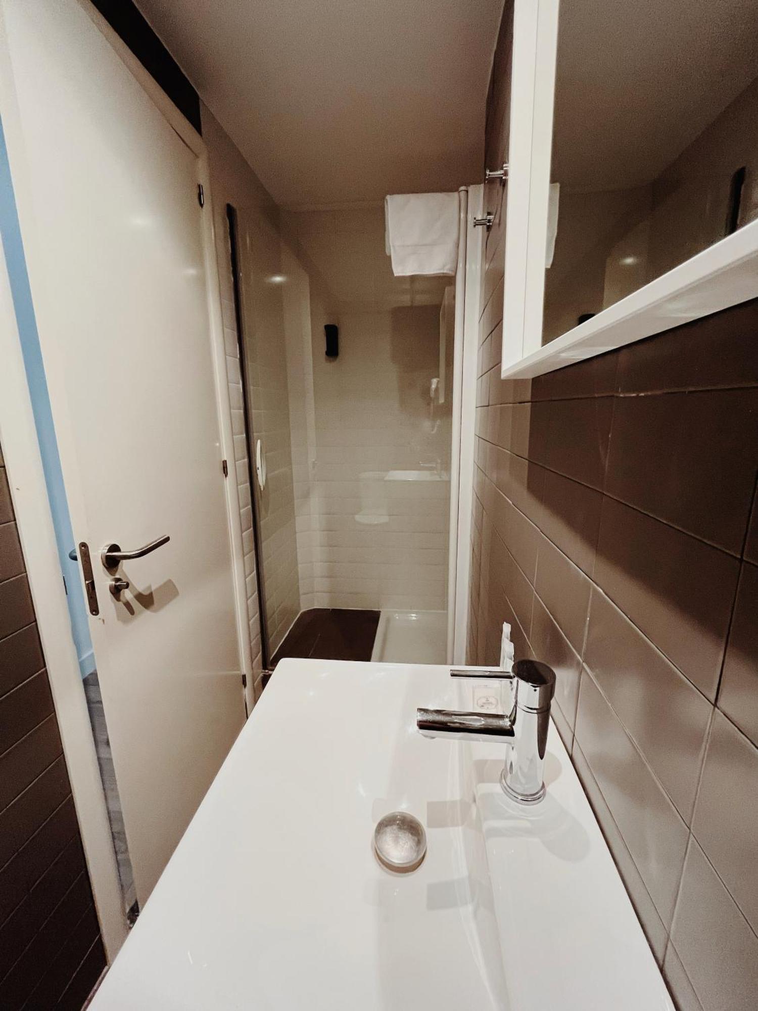 ברצלונה Apartamentos Express By Gaiarooms מראה חיצוני תמונה