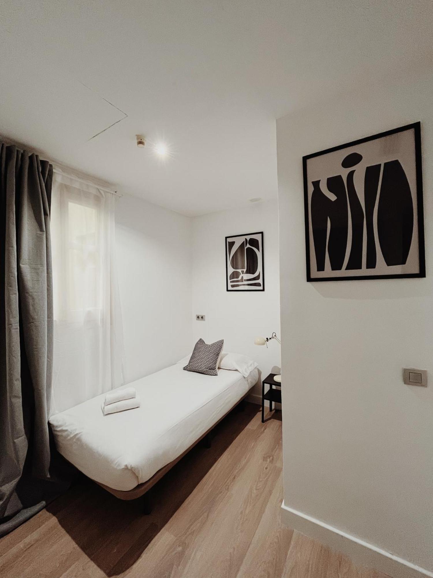 ברצלונה Apartamentos Express By Gaiarooms מראה חיצוני תמונה