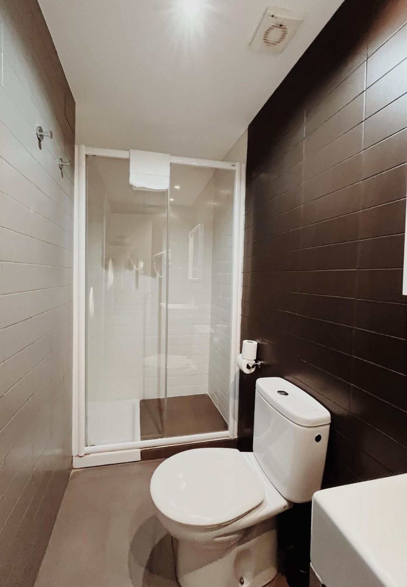 ברצלונה Apartamentos Express By Gaiarooms מראה חיצוני תמונה