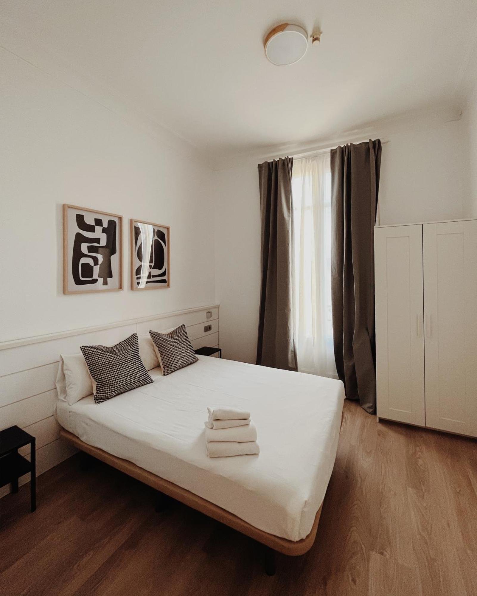 ברצלונה Apartamentos Express By Gaiarooms מראה חיצוני תמונה